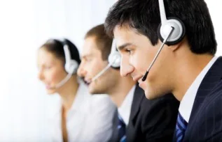 تیم پشتیبانی و پاسخگویی تلفنی